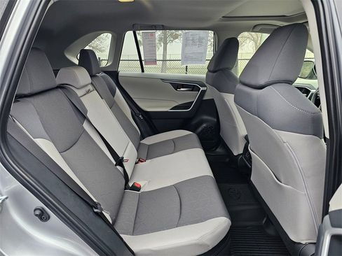 Used 2025 Toyota RAV4 XLE image 12