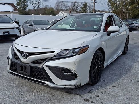Certified 2021 Toyota Camry XSE image 3