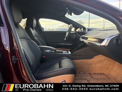 Used 2025 Lucid Air Touring image 15