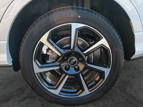 New 2025 Audi Q3 2.0T Premium Plus image 10