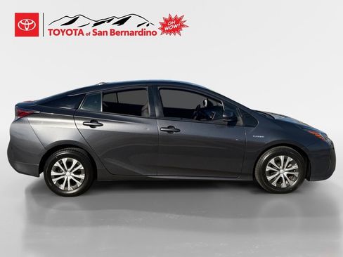 Used 2016 Toyota Prius Two image 6