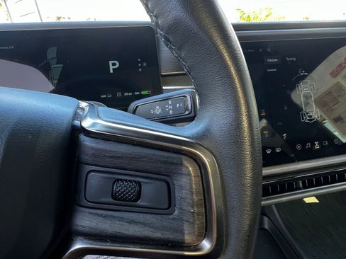 Used 2023 Rivian R1S Adventure AWD/4WD image 11