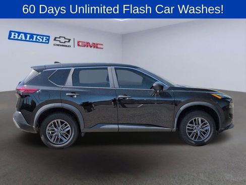 Used 2023 Nissan Rogue S AWD/4WD image 2