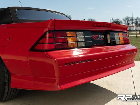 Used 1991 Chevrolet Camaro Z28 RWD image 39