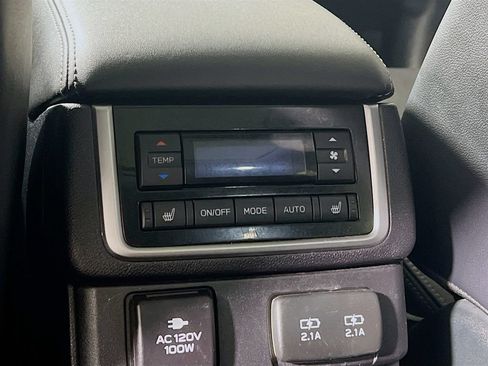 Used 2022 Subaru Ascent Touring AWD/4WD image 25