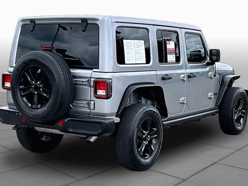 Used 2020 Jeep Wrangler Unlimited Sahara AWD/4WD image 12