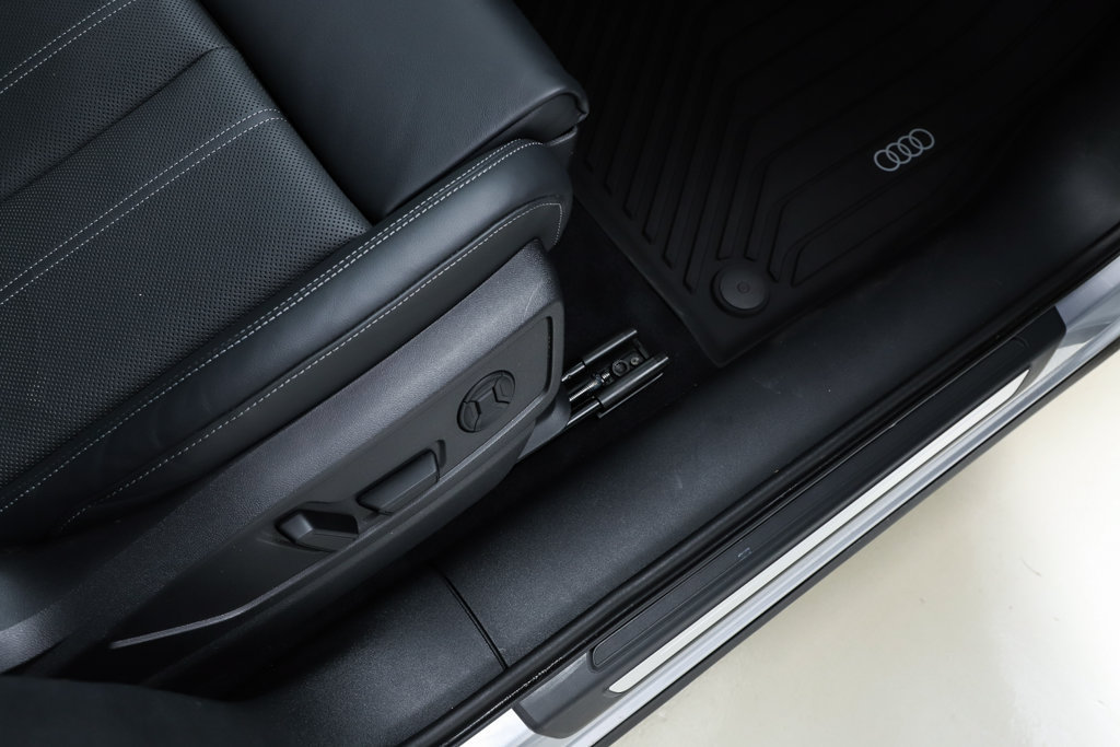 Used 2025 Audi Q5 Prestige AWD/4WD image 66