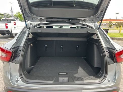 New 2026 Chevrolet Trax LT FWD image 27
