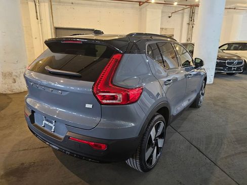 Certified 2023 Volvo XC40 Recharge Ultimate AWD/4WD image 4