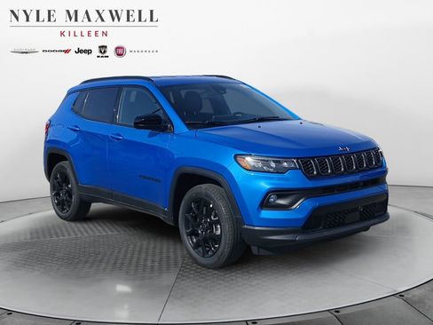 New 2026 Jeep Compass Latitude AWD/4WD image 2