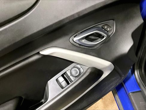 Used 2020 Chevrolet Camaro LT image 30