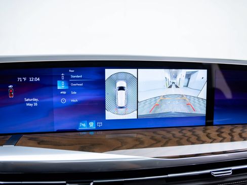 Certified 2026 Cadillac Escalade Platinum Luxury w/ LPO, Floor Liner Package AWD/4WD image 26