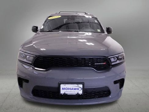 Used 2025 Dodge Durango GT image 9