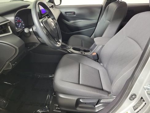 Used 2025 Toyota Corolla LE FWD image 19