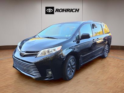 Used 2020 Toyota Sienna XLE