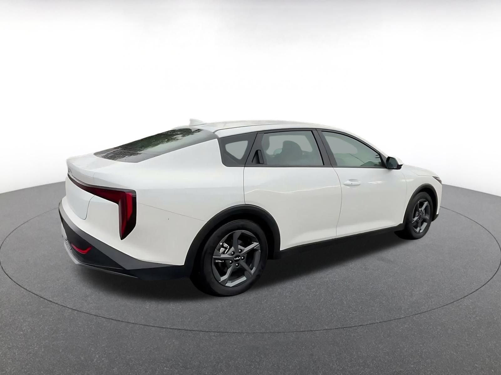 Used 2026 Kia K4 FWD image 13