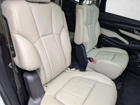Certified 2023 Subaru Ascent Limited w/ Technology Package AWD/4WD image 18