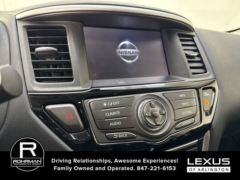 Used 2020 Nissan Pathfinder S AWD/4WD image 6