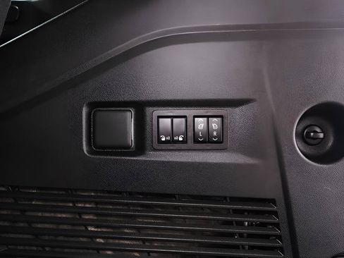 Used 2024 Chevrolet Tahoe RST w/ Sport Performance Package AWD/4WD image 37
