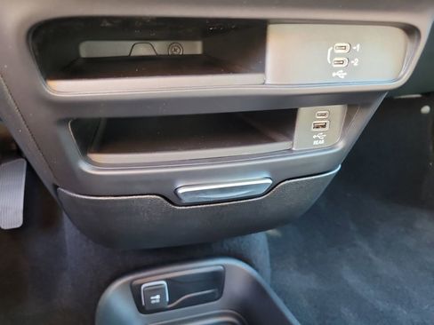 New 2026 Chrysler Pacifica Select image 23