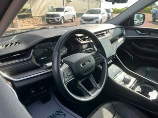 Used 2022 Jeep Grand Cherokee L Limited w/ Luxury Tech Group II AWD/4WD video 2