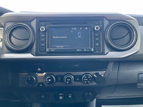 Used 2019 Toyota Tacoma SR5 image 11