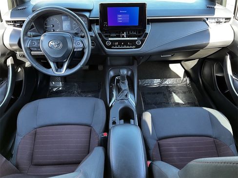Used 2024 Toyota Corolla SE image 9