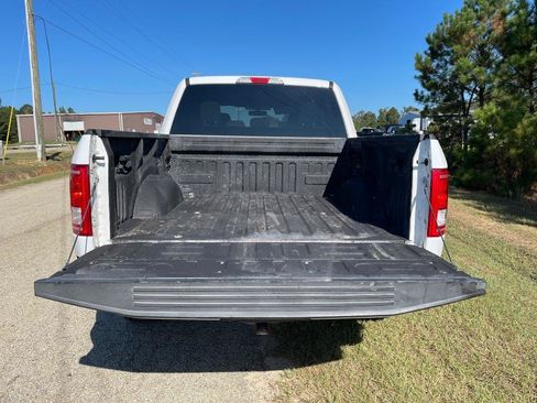 Used 2015 Ford F150 XLT w/ Equipment Group 301A Mid AWD/4WD image 14