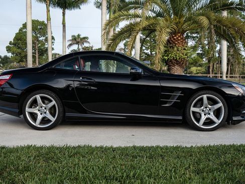 Used 2016 Mercedes-Benz SL 550 image 9