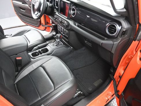 Used 2023 Jeep Wrangler Altitude image 17