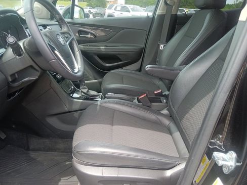 Used 2022 Buick Encore Preferred w/ Safety Package AWD/4WD image 15