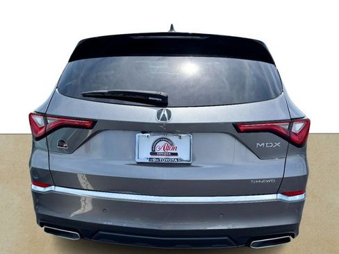 Used 2023 Acura MDX SH-AWD w/ Technology Package image 5
