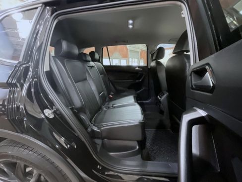 Used 2024 Volkswagen Tiguan SE w/ MDO Package, Two-Row AWD/4WD image 18