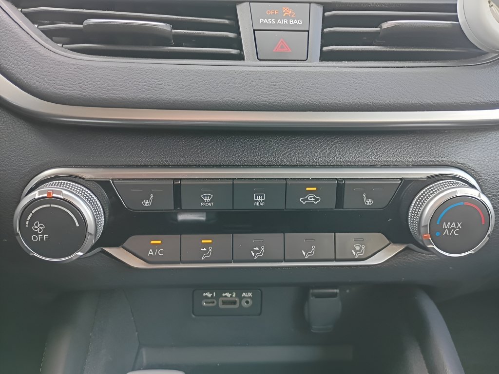 Used 2019 Nissan Altima 2.5 SR w/ SR Premium Package AWD/4WD image 21