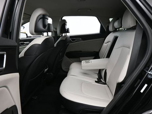 Used 2023 Kia Sportage EX image 34