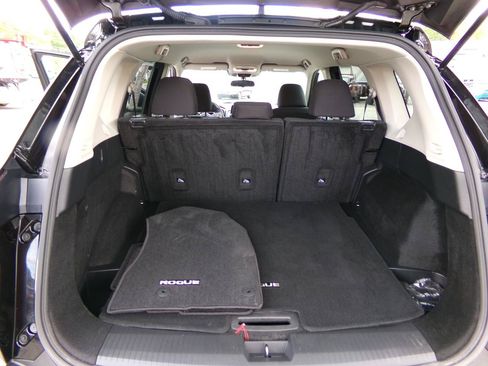 Used 2023 Nissan Rogue S FWD image 20