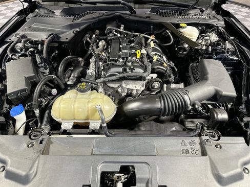 Used 2022 Ford Mustang Premium image 38