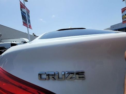 Used 2016 Chevrolet Cruze LT FWD image 28