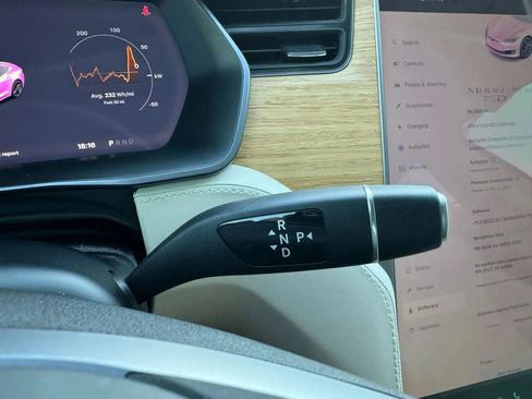 Used 2018 Tesla Model S 75D image 27