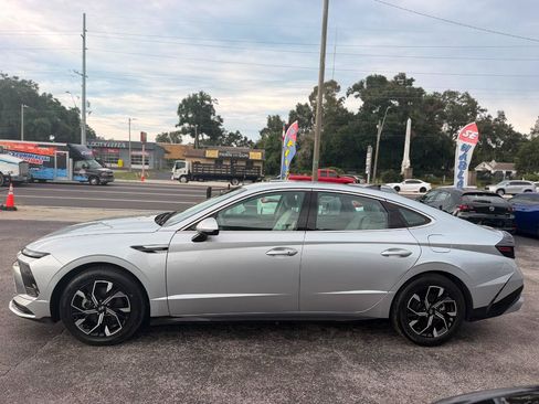 Used 2025 Hyundai Sonata SEL FWD image 10