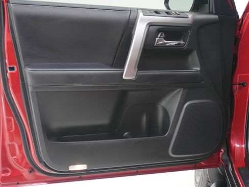 Used 2023 Toyota 4Runner SR5 Premium image 12