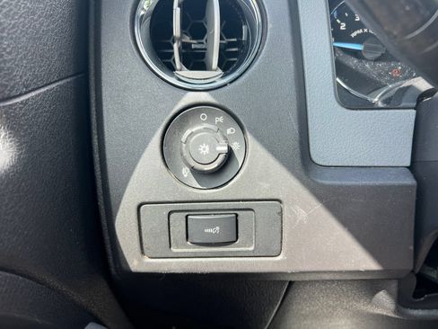 Used 2011 Ford F150 XLT w/ XLT Chrome Pkg RWD image 17