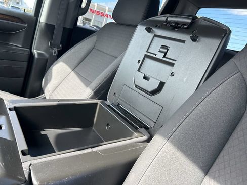 Used 2024 GMC Sierra 1500 SLE RWD image 36
