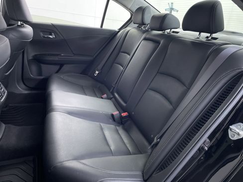 Used 2017 Honda Accord EX-L image 19