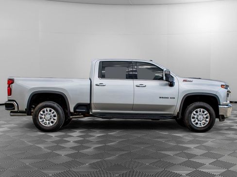 Used 2020 Chevrolet Silverado 3500 LTZ w/ LTZ Plus Package AWD/4WD image 2