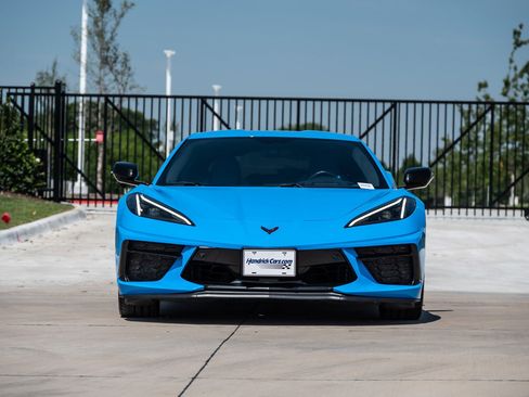 Used 2023 Chevrolet Corvette Stingray Premium Cpe w/ Z51 Performance Package RWD image 3