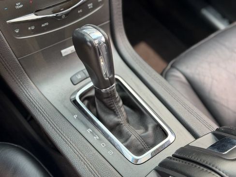 Used 2014 Lincoln MKT AWD w/ Equipment Group 201A image 25