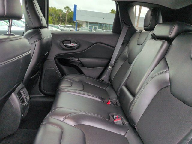 Used 2021 Jeep Cherokee Latitude Plus FWD image 14