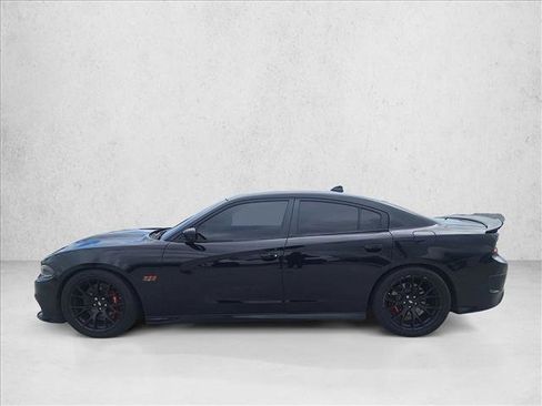 Used 2019 Dodge Charger Scat Pack w/ Dynamics Package RWD image 8