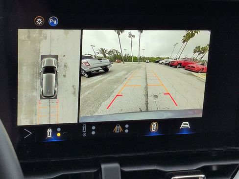 Used 2026 Chevrolet Equinox LT w/ Convenience Package II image 20